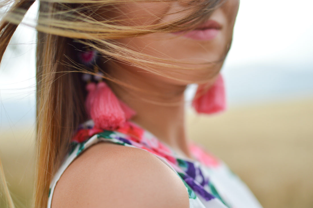 What Earrings Look Best On Long Hair?